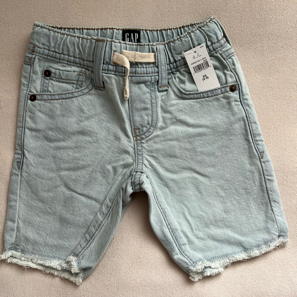 Gap jean shorts for kids, size XS(4-5), light blue color